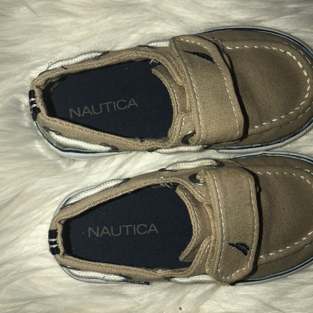 Boys Nautica boat shoes - Picture 6 of 8